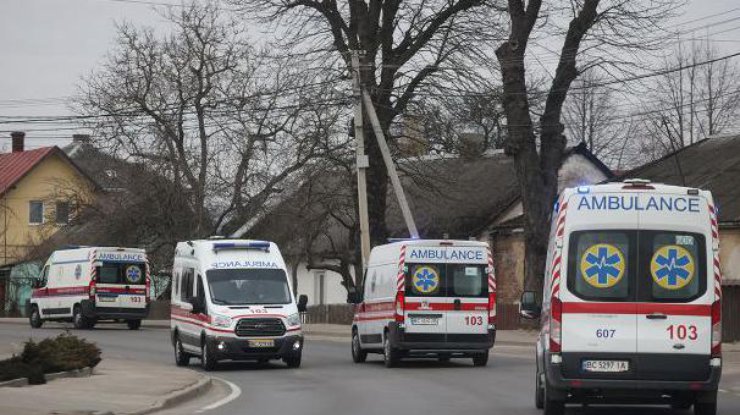 Росіяни здійснили ракетну атаку на передмістя Дніпра, постраждали четверо людей